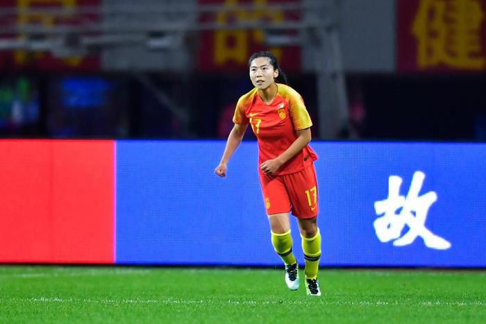 事件平历史最低!FIFA女足年终排名：中国女足降至第19 日本第8朝鲜第9FIFA女足新一期世界排名公布，中国女足下降4位至第19，亚足联第4。